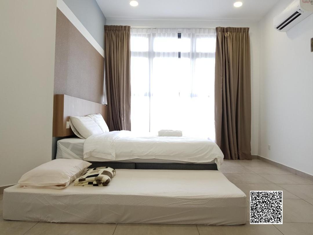 Atlantis Residence Malacca Eksteriør billede